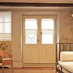 The Painted House, Nei Vicoli Di Posto In Omaggio סירולו