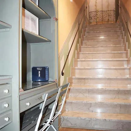 The Painted House, Nei Vicoli Di Posto In Omaggio Apartamento *