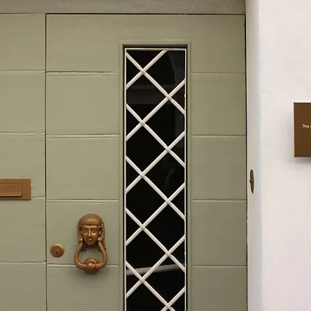 The Painted House, Nei Vicoli Di Posto In Omaggio *