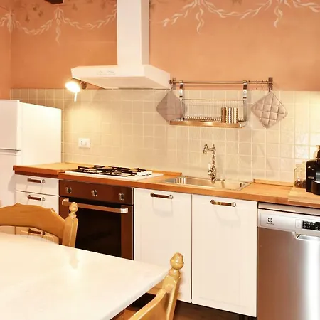 The Painted House, Nei Vicoli Di Posto In Omaggio Apartamento Sirolo