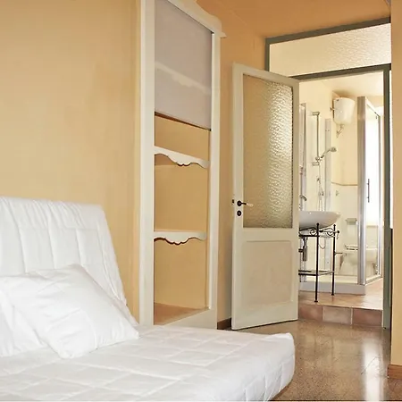 The Painted House, Nei Vicoli Di Posto In Omaggio Sirolo